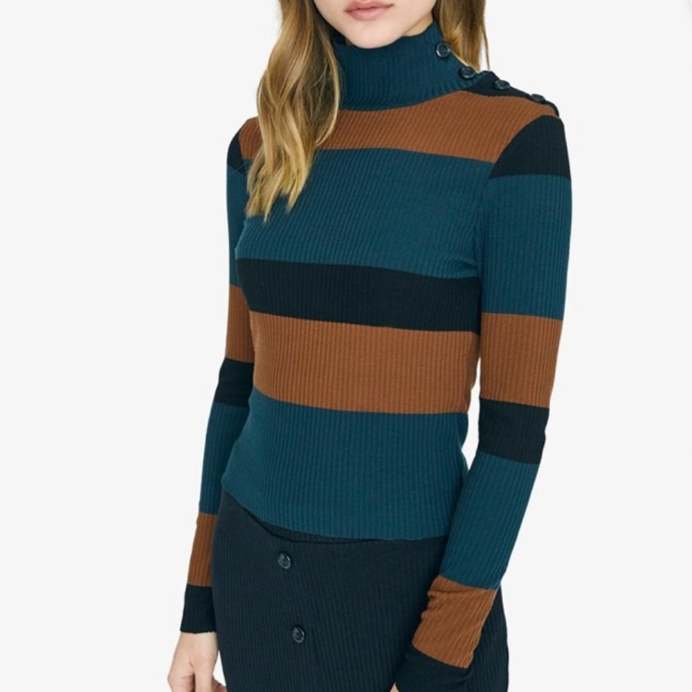 ✨SANCTUARY Buttoned Mock Neck Long Sleeve Sweater